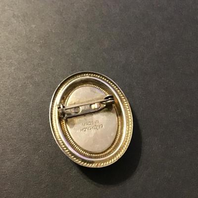 Sale Photo Thumbnail #257: Vintage Cameo Fashion Brooch Please see attached photos