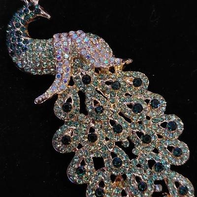 Beautiful Fashion Brooch