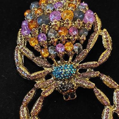 Beautiful Fashion Spider Brooch