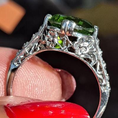 Peridot Ring Sterling Silver