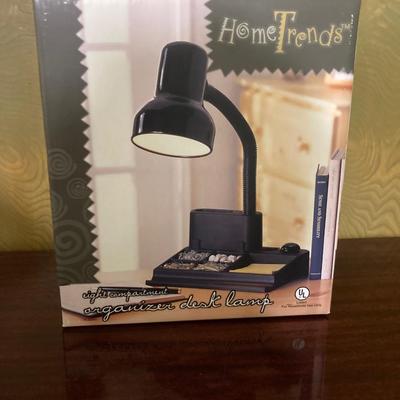 Desk lamp