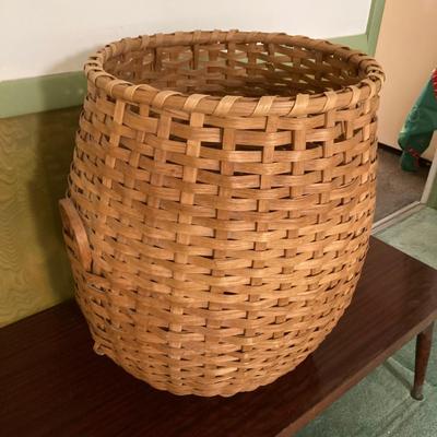 Woven basket