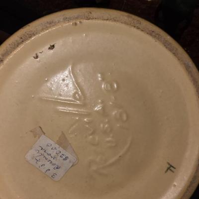 Roseville Magnolia Vase