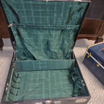 SAMSONITE COSMETIC CASE AND A HARD SIDED VINTAGE SUITCASE
