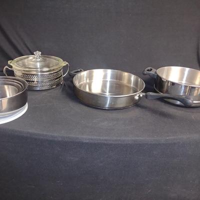 STAINLESS STEEL NESTING BOWLS, CASSEROLE DISH IN SERVER AND COOKWARE