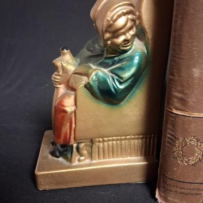 VINTAGE BOOKS AND A BOOK END