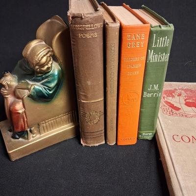 VINTAGE BOOKS AND A BOOK END