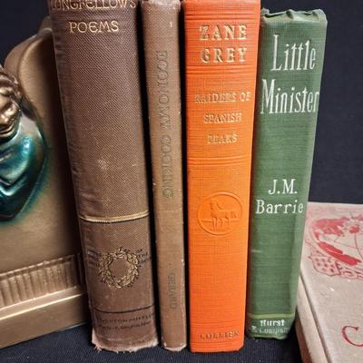 VINTAGE BOOKS AND A BOOK END
