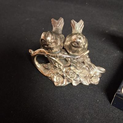 G W GLOVER SILVER PLATED SHAKERS AND A PAIR OF BIRDS IN A TREE SHAKERS