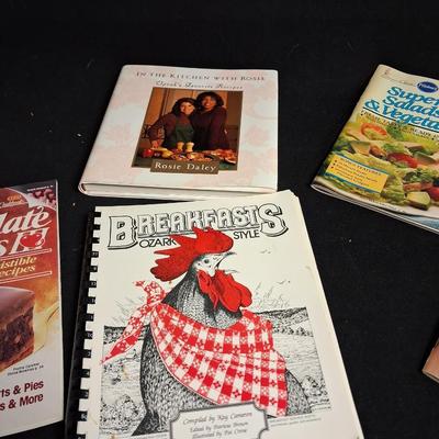 A VARIETY OF COOK BOOKS AND RECIPE PAMPHLETS