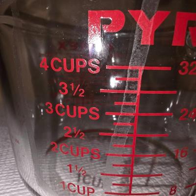 4 cup Pyrex measuring cup