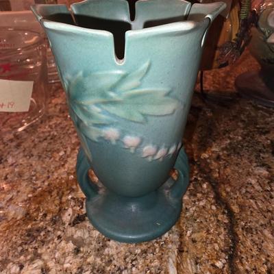 Roseville Pottery Bleeding Heart