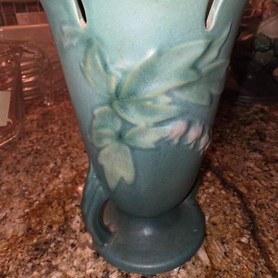 Roseville Pottery Bleeding Heart