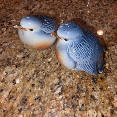 Blue Bird Salt and Pepper set