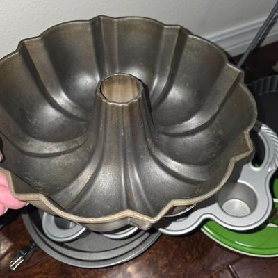 Baking Pan Lot