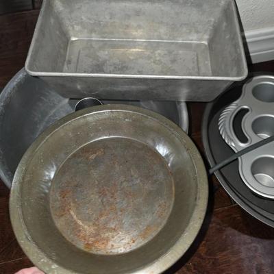 Baking Pan Lot
