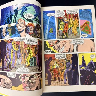 3 Signed Predator Comic Books c1989 & 1990