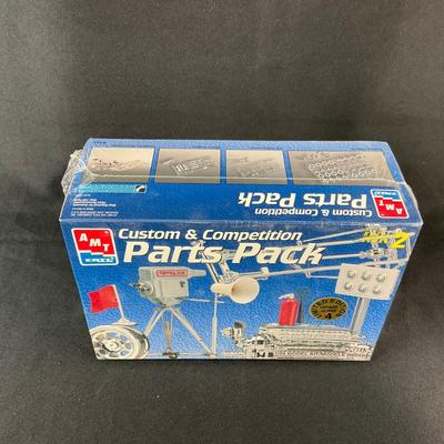 -14- 1:25 SCALE | Custom & Competition Parts Pack Model Kit | Sealed