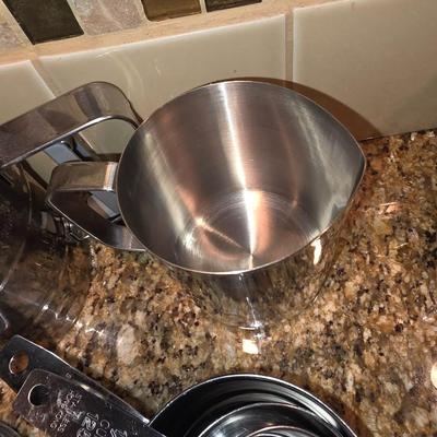 Tin/Stainless steel kitchen items