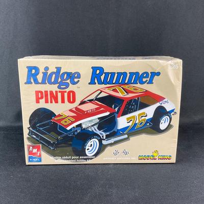 -15- 1:25 SCALE | Ridge Runner Pinto Model Kit | Sealed