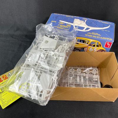 -16- 1:25 SCALE | 37 Chevy Early Modified Model Kit | Opened