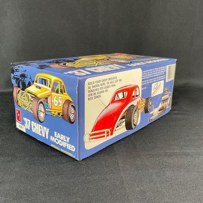 -16- 1:25 SCALE | 37 Chevy Early Modified Model Kit | Opened