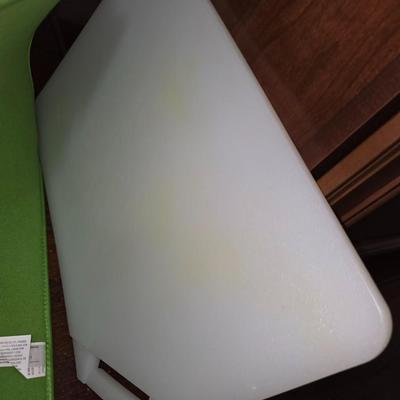 Cutting Board with Mat