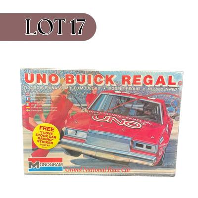 -17- 1:24 SCALE | Uno Buick Regal Model Kit | Sealed