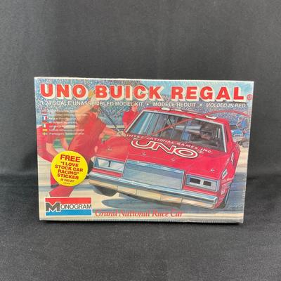 -17- 1:24 SCALE | Uno Buick Regal Model Kit | Sealed