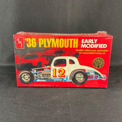 -20- 1:25 SCALE | 36 Plymouth Early Modified Model Kit | Sealed