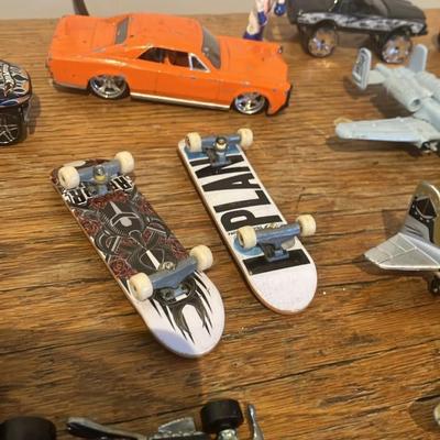 Vintage & Collectible Toy Vehicle Lot – 30+ Hot Wheels, Matchbox, Tonka Trucks, Planes, Tech Deck
