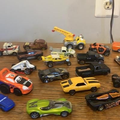 Vintage & Collectible Toy Vehicle Lot – 30+ Hot Wheels, Matchbox, Tonka Trucks, Planes, Tech Deck