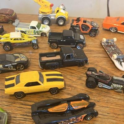 Vintage & Collectible Toy Vehicle Lot – 30+ Hot Wheels, Matchbox, Tonka Trucks, Planes, Tech Deck