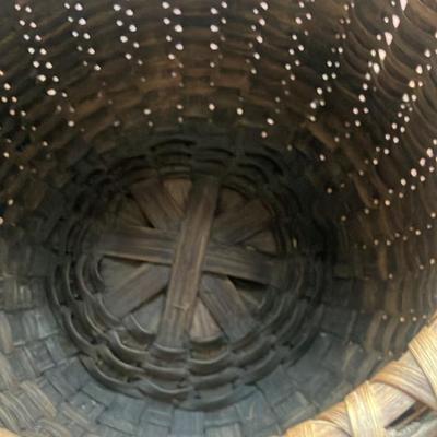 19th Century American County Large Gathering Basket 9”w x 13”h