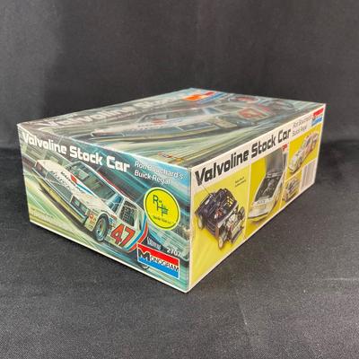 Sale Photo Thumbnail #153