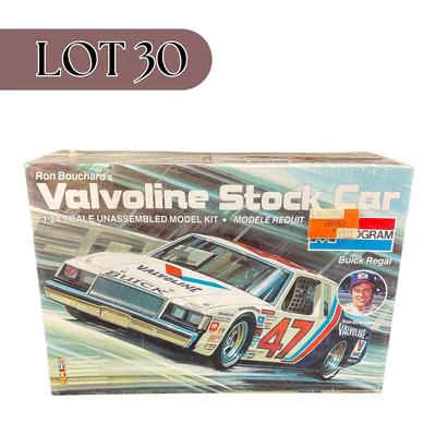 Sale Photo Thumbnail #150