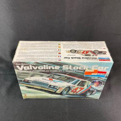 Sale Photo Thumbnail #152