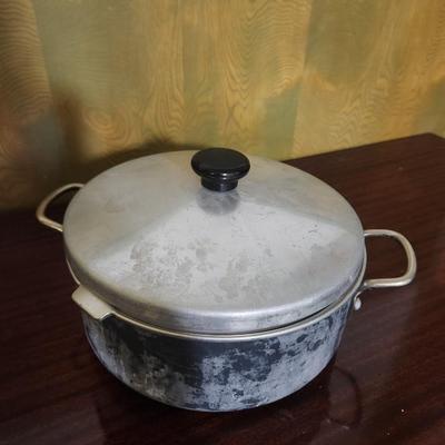 Cooking pot
