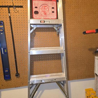 Step ladder