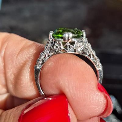 Peridot Ring Sterling Silver