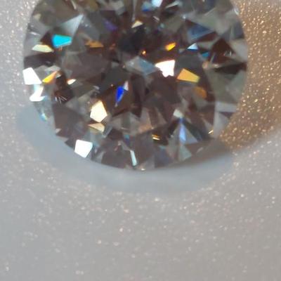 Lab Grown Moissanite GIA CERTIFIED over 5cts!