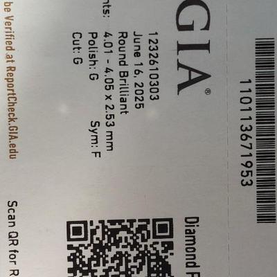 GIA CERTIFIED NATURAL DIAMOND