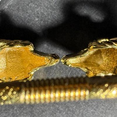 Vintage KJL-Kenneth Jay Lane for Avon Signed Vintage Gold Tone Ram's Head Bracelet Spring Loaded in VG Preowned Condition.