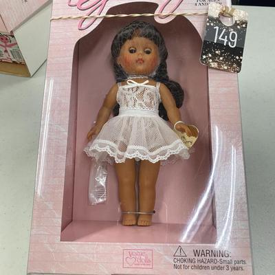 Sale Photo Thumbnail #204: New in box, mint condition 
8 inches tall