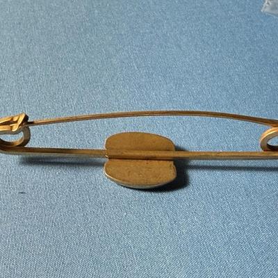 Vintage/Antique "DRUM" 3" Mother of Pearl Horse Blanket Safety Pin in Good Preowned Condition.