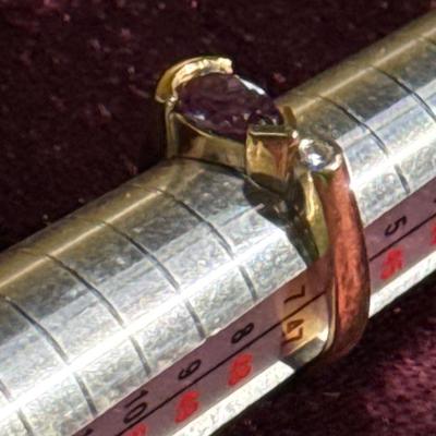 11-10k stamped ring/size 4/4.35 g