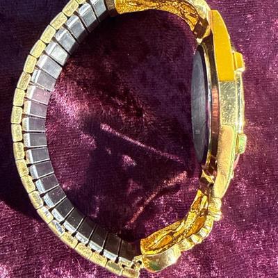 12-Gorgeous!!/10K watch