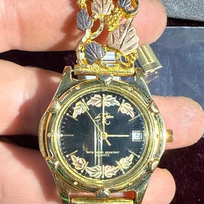 12-Gorgeous!!/10K watch