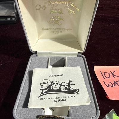 12-Gorgeous!!/10K watch