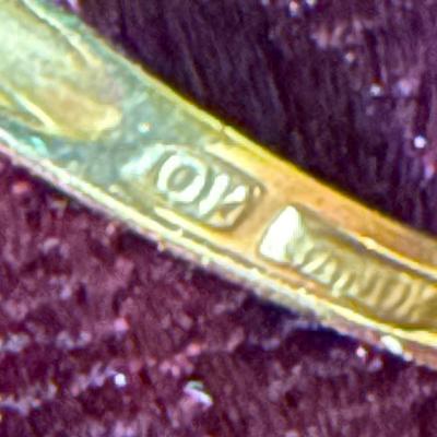 13-10K stamped Ring/size 7.75/2.57 grams